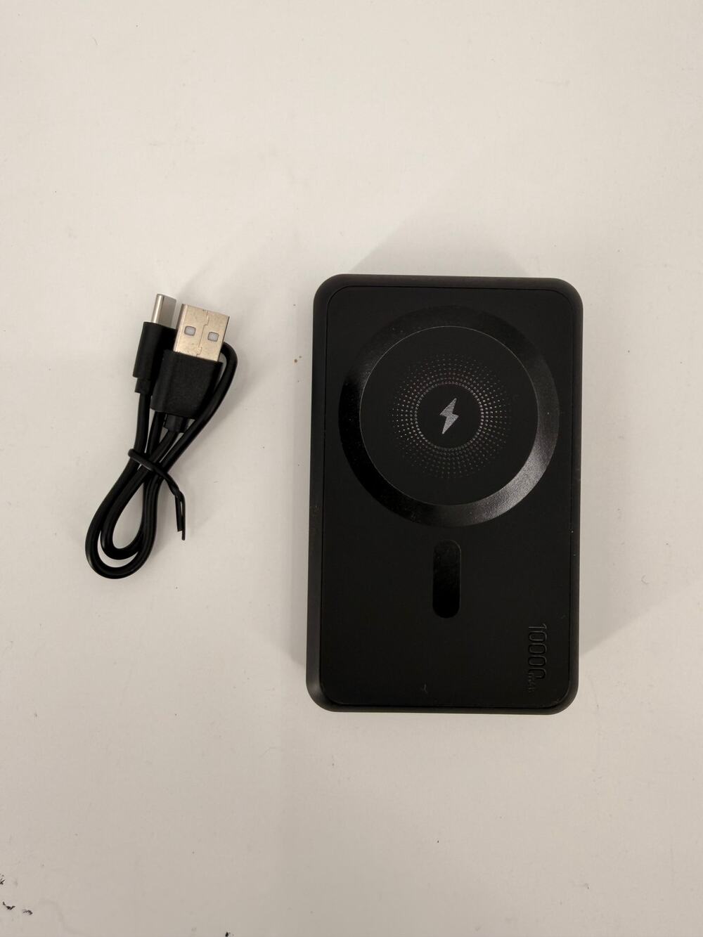 SMART 10000mAh Magnetic Wireless Power Bank Charger Built In Cables USB-C